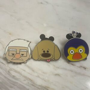 Disney Parks 2017 Tsum Tsum Mystery Pack Up Pins Carl Fredricksen, Dug, Kevin